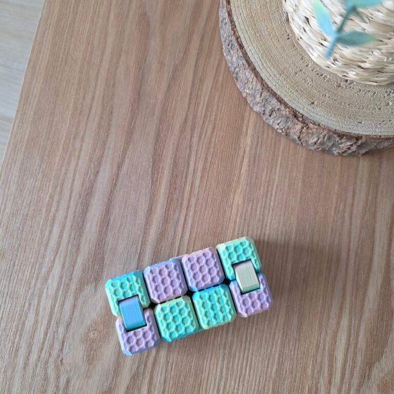 Cube Infini sensory toy Casulo Sensory